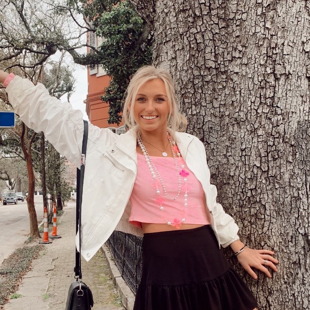 Meet your Posher, Laura